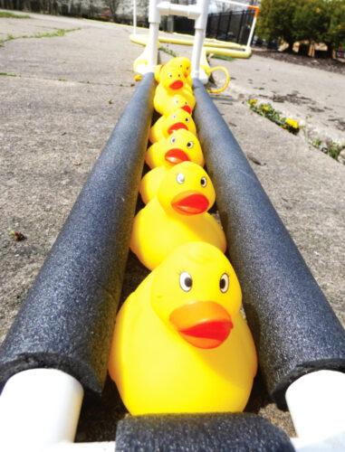 Fundraiser fills Mahoning River with rubber ducks